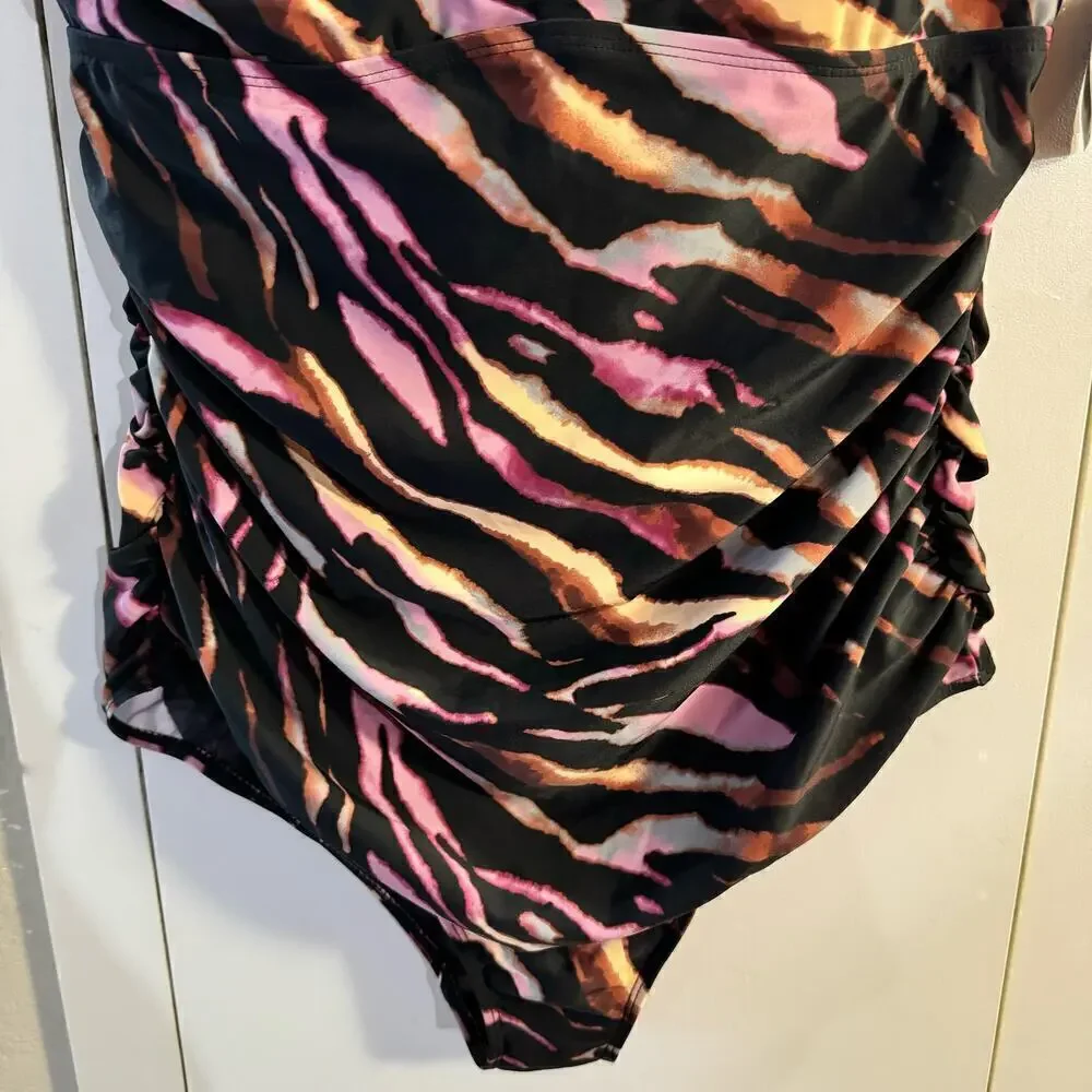 NWT Torrid Wireless Ladder Back One Piece Swimsuit Size 1X
